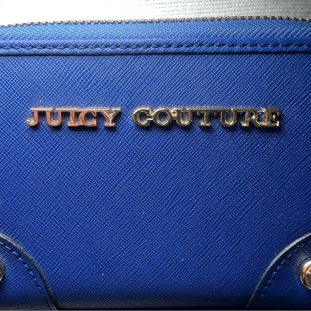 JUICY COUTURE BLUE WALLET/WRISTLET - Picture 2 of 8